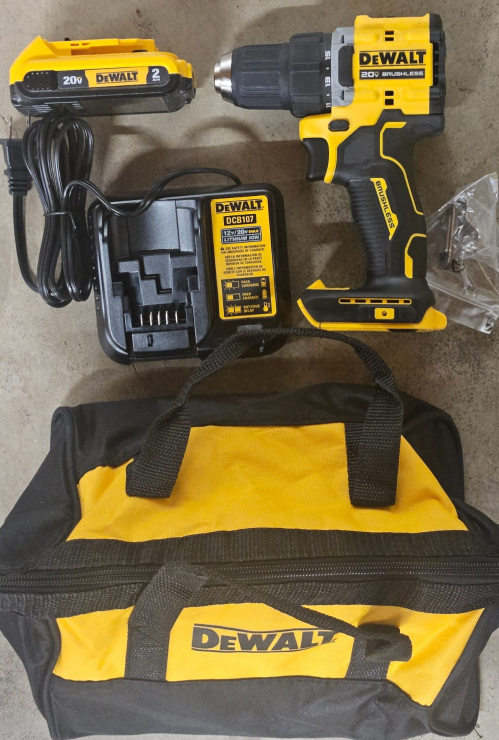 NEW DeWalt 20V ATOMIC Brushless 1/2" Drill Driver w/ 2aH Battery Model# DCD794