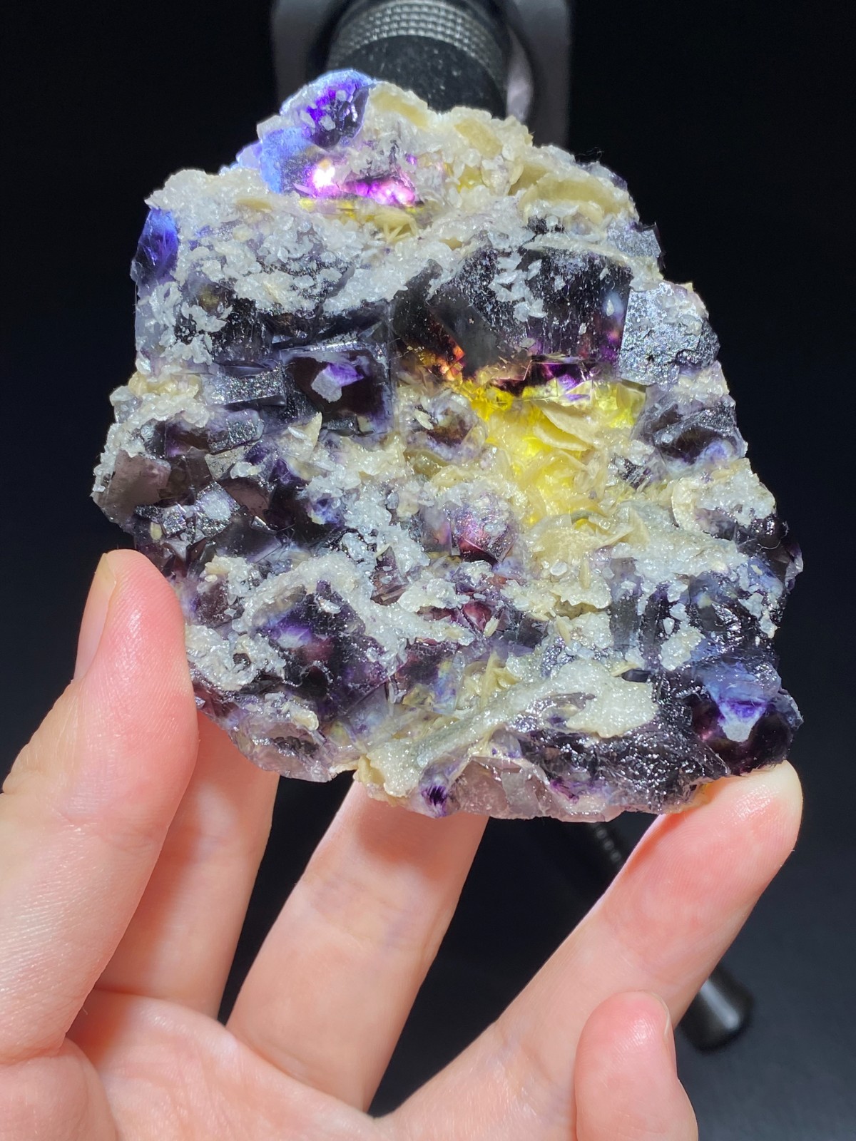 Exquisite Natural Purple Phantom Cubic Fluorite crystal Specimen，Inner Mongolia