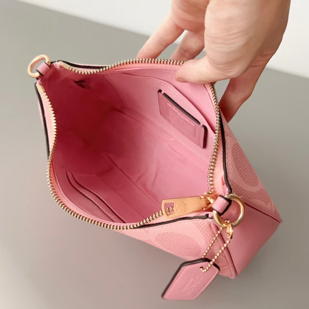 COACH Teri Shoulder Bag In signature canvas/Gold/Powder Pink New CAL51