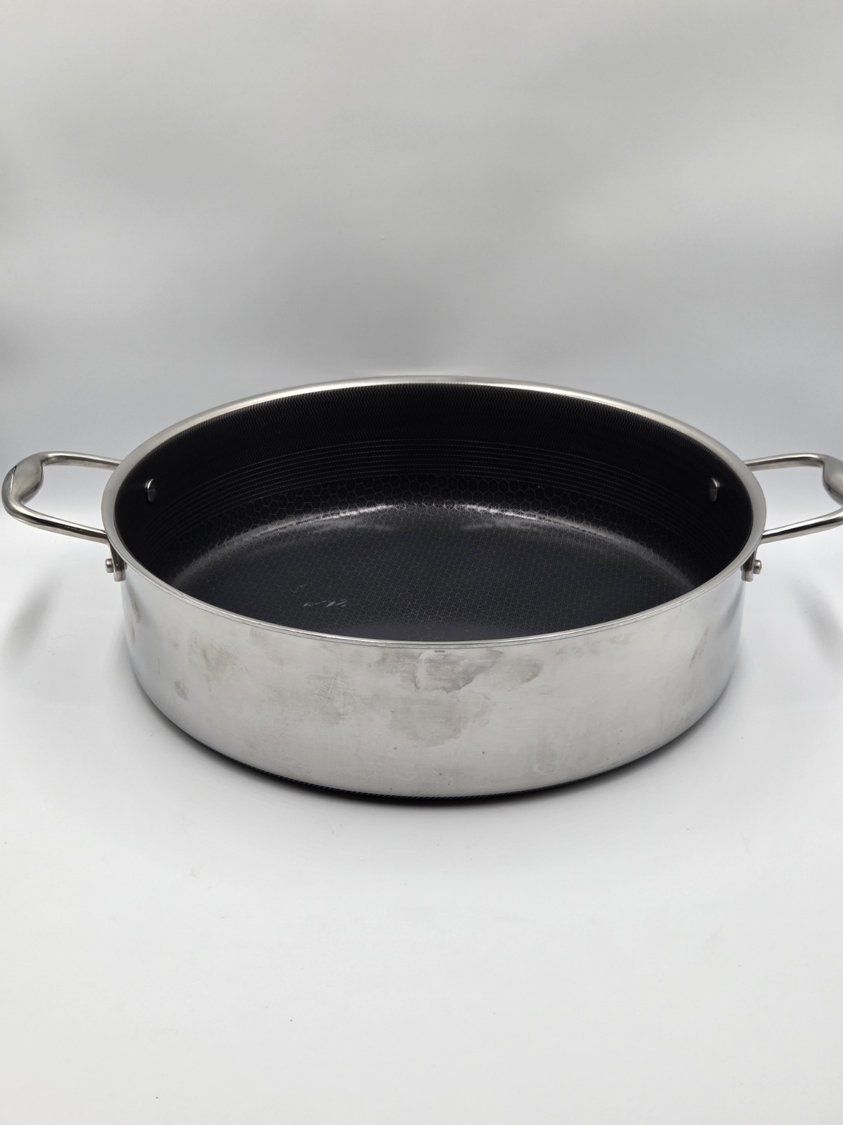 HexClad Hybrid 7-Quart Sauté Pan / Chicken Fryer - No Lid - Used Good Condition