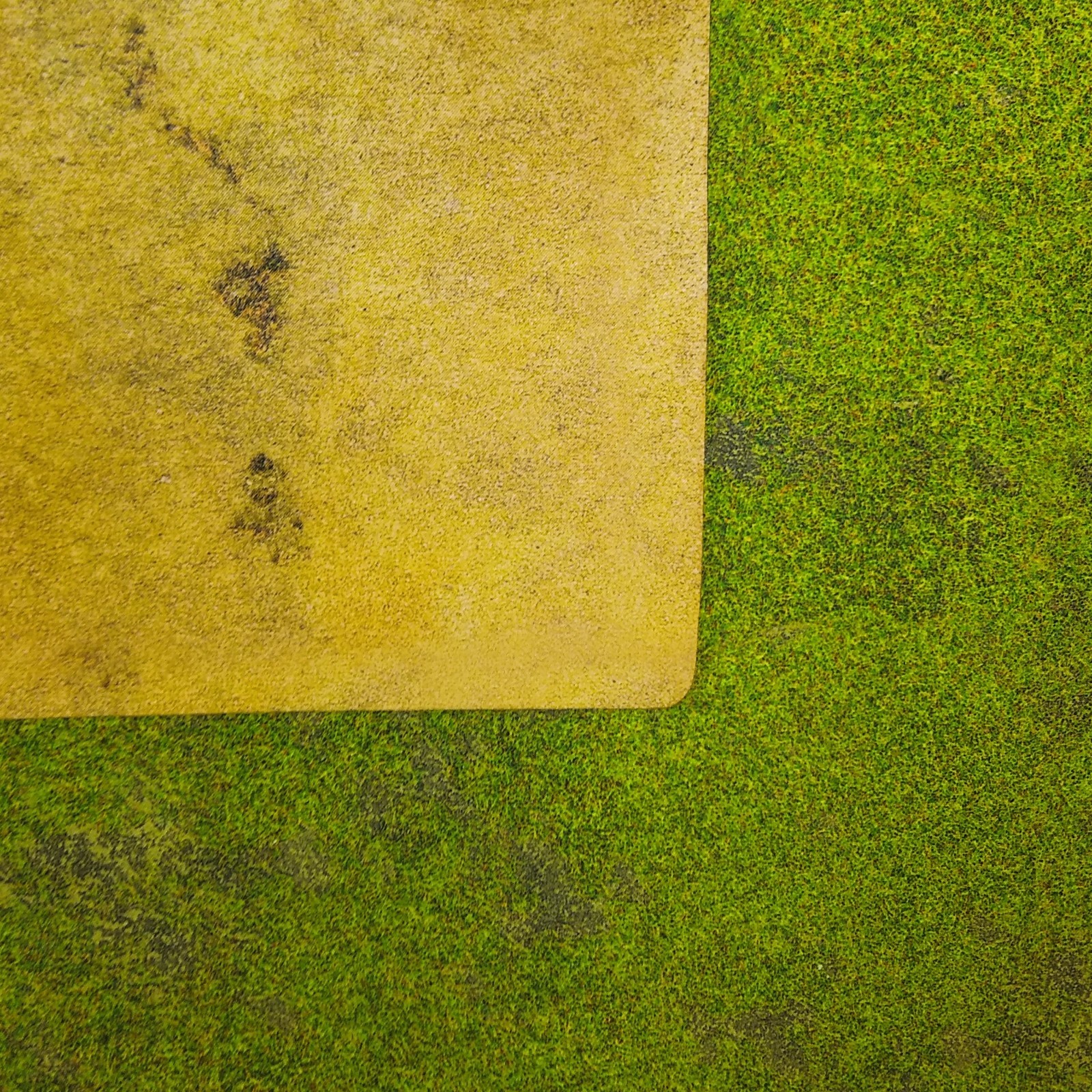 BATTLEFIELD IN A BOX BB951 Desert/Grass Two-Sided 48"x72" Neoprene Gaming Mat