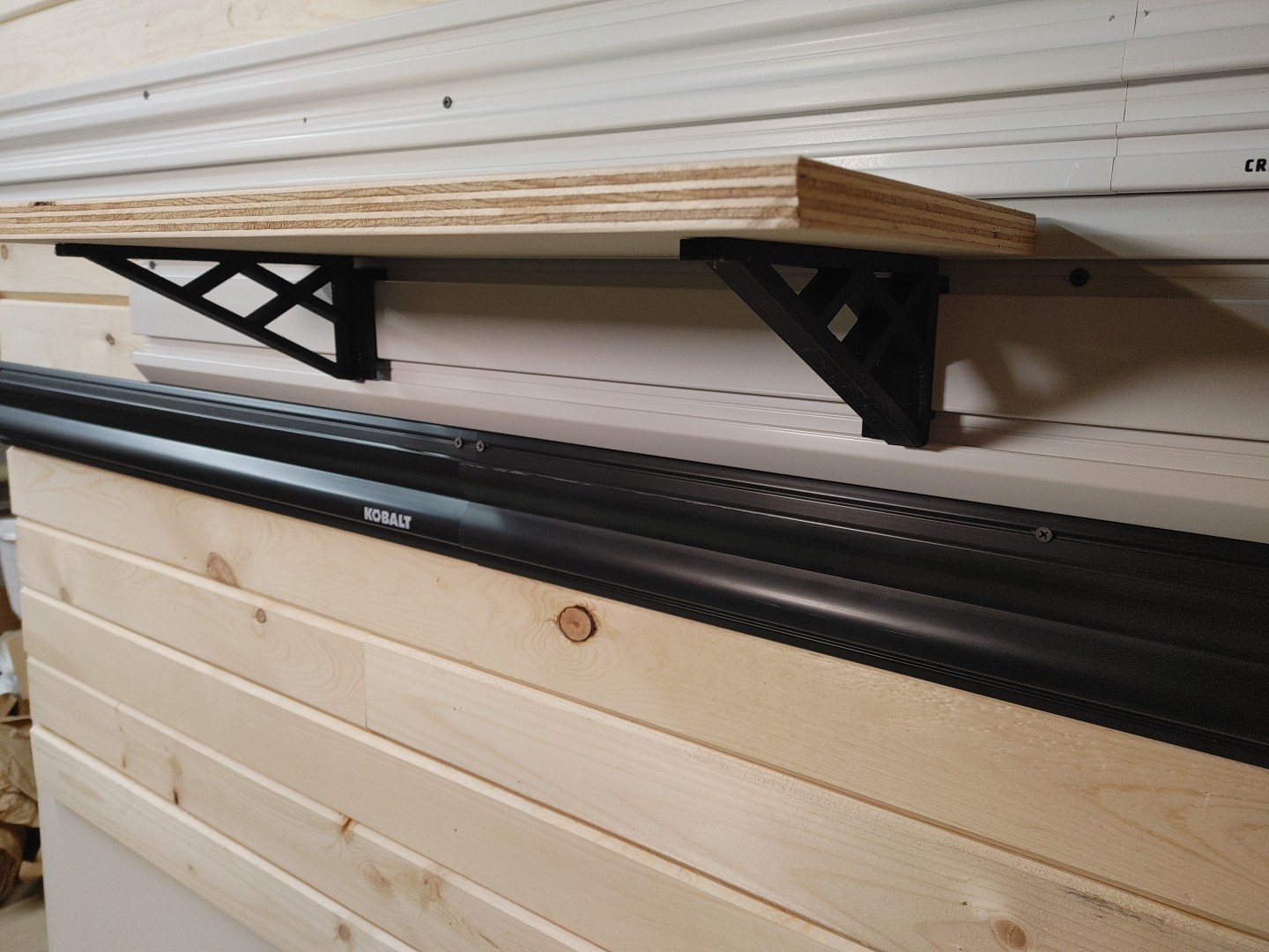 Shelf Bracket For Gladiator GearTrack- Large