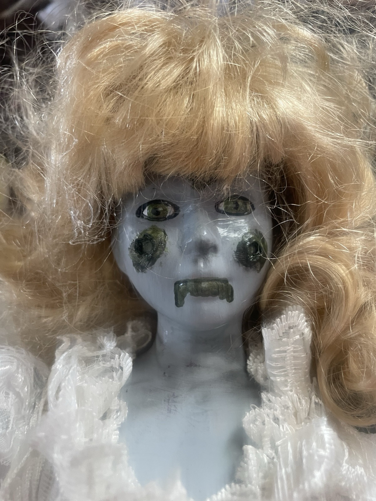 Creepy Doll, Halloween Doll, Haunted Doll, Halloween Decoration, Read Discriptio