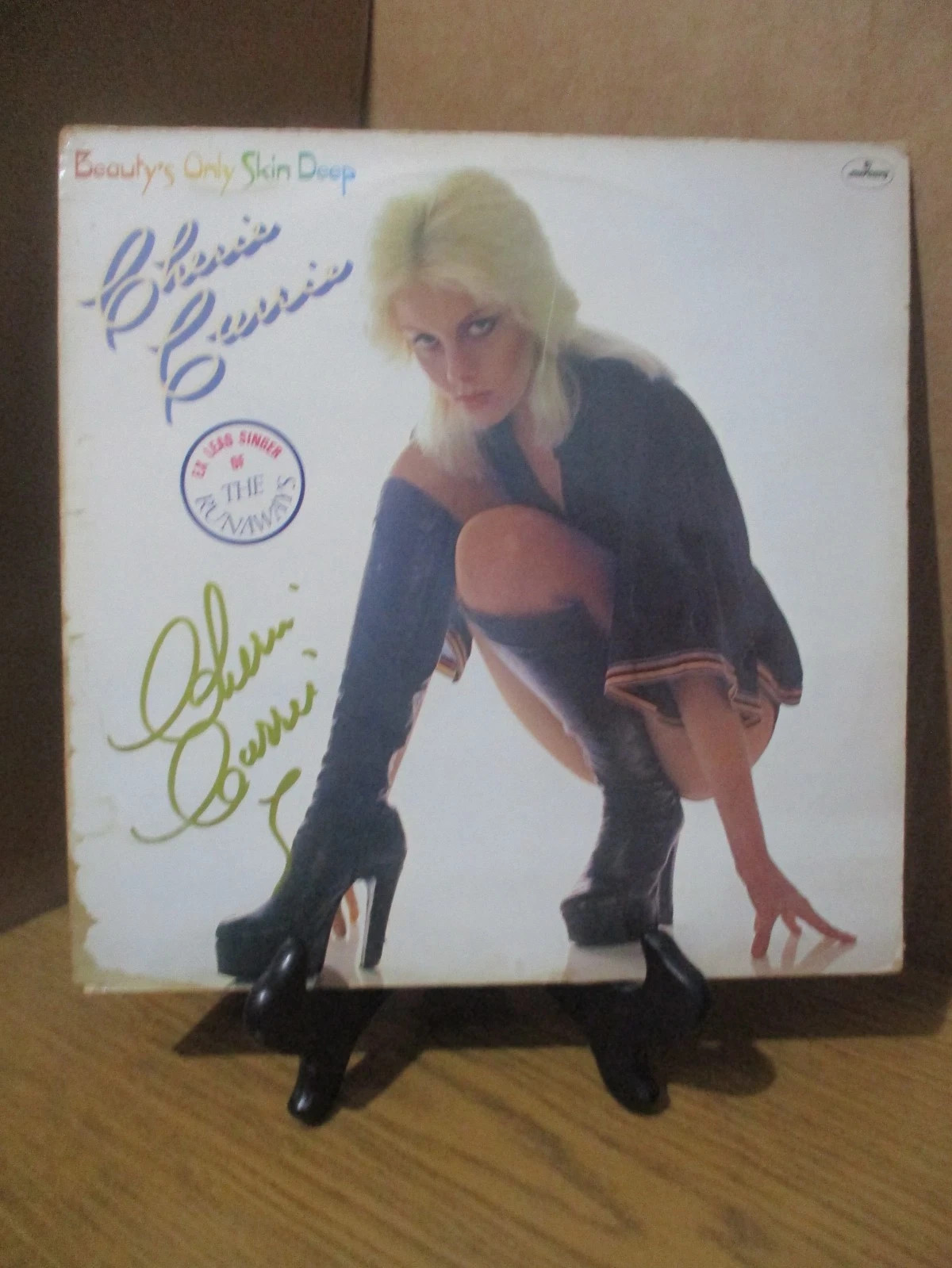 CHERIE CURRIE (THE RUNAWAYS) AUTHENTIC SIGNED/AUTOGRAPHED VINYL RECORD-JSA