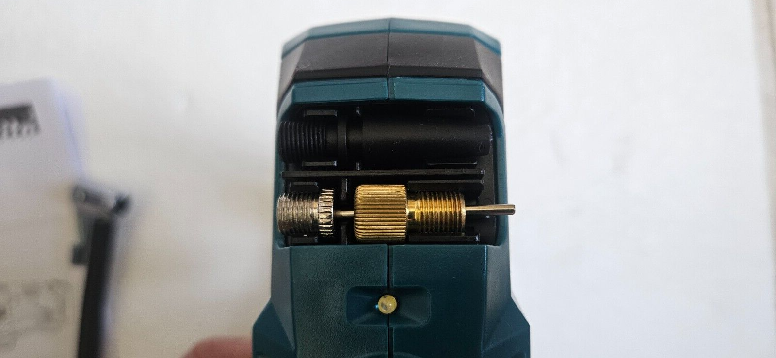 Makita DMP180ZX 18V Lithium-Ion Cordless Inflator, Bare Tool Only