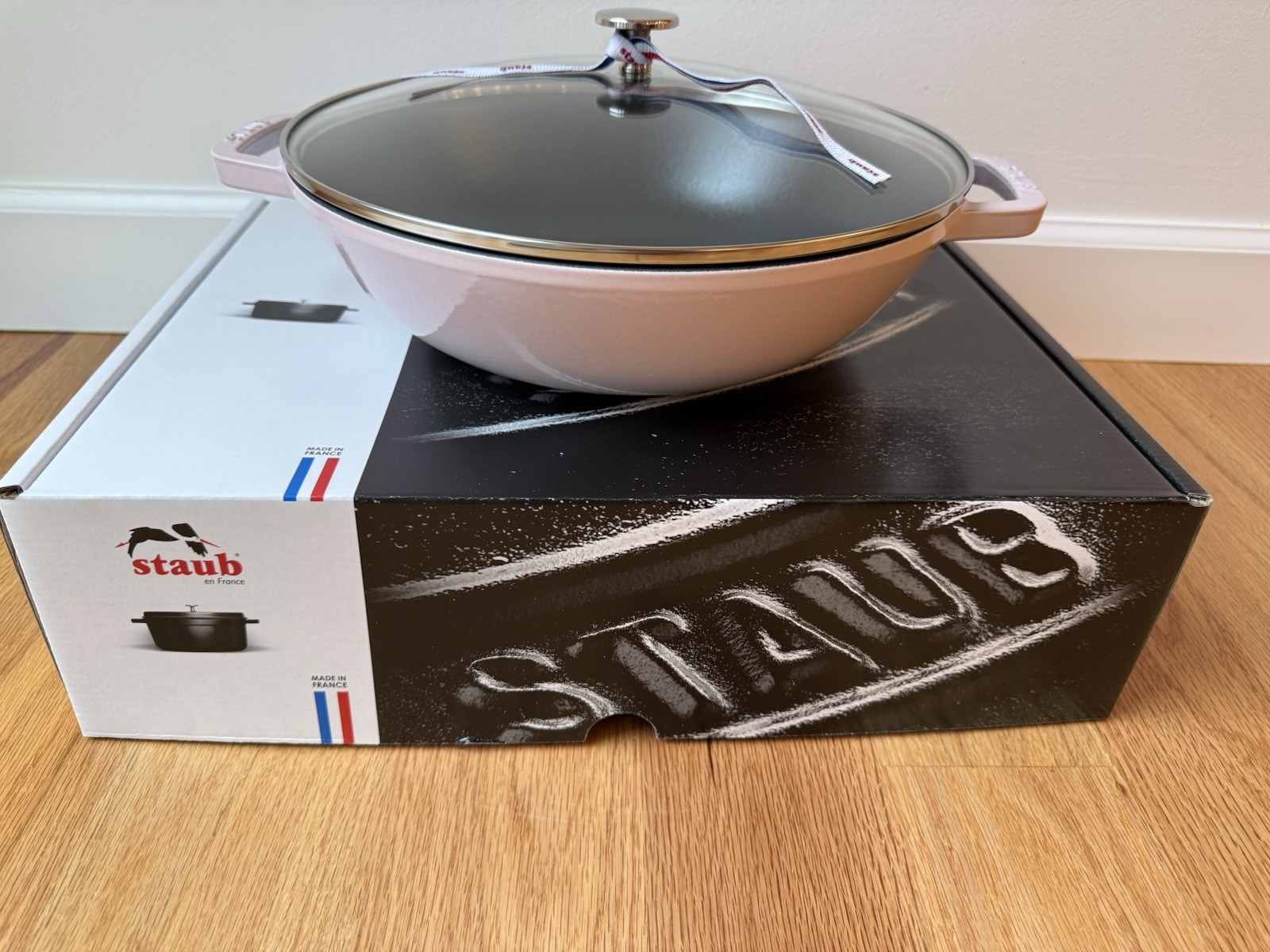 Staub Wok Perfect Perfect Pan 12 in, 4.5 qt Sorbet Rose Pink