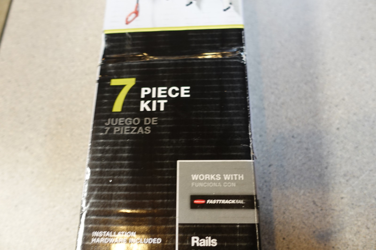 Rubbermaid Fasttrack Universal All-In-One Garage Storage Rail System (7-Piece)