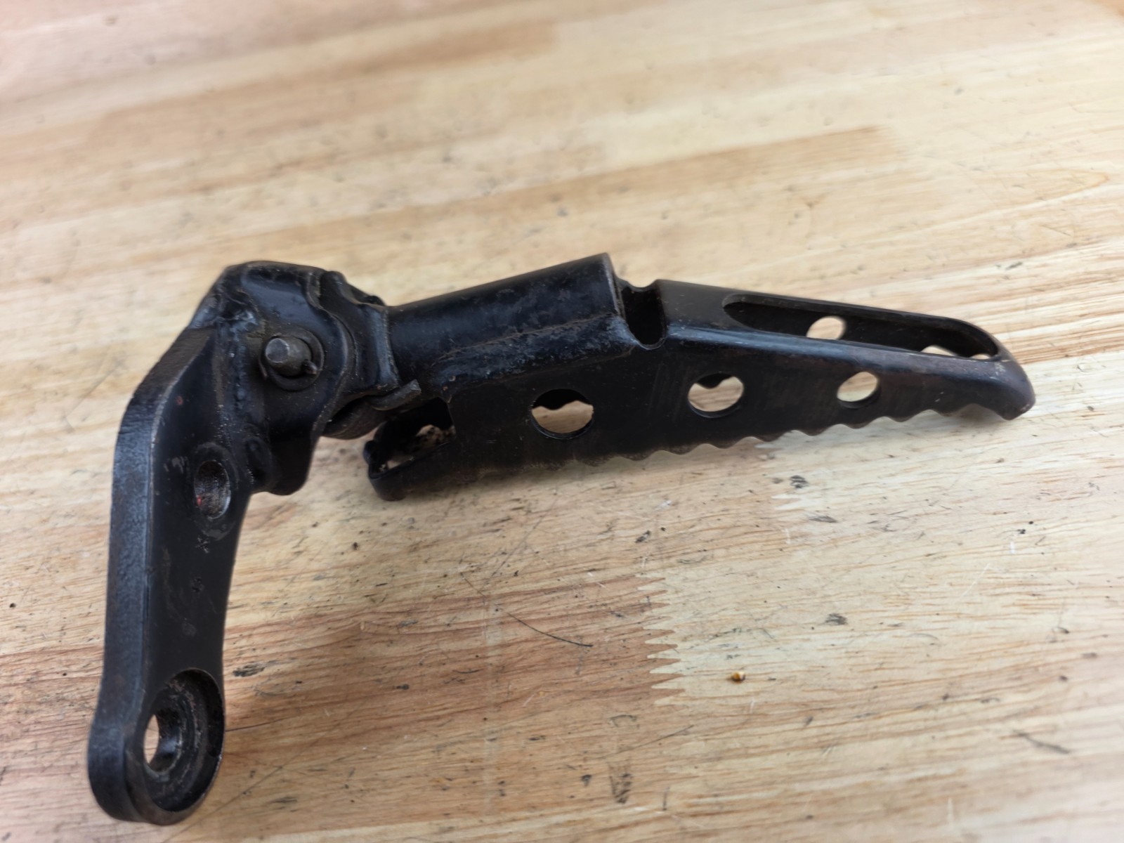 1985 85 ATC250R HONDA OEM FOOT PEGS FOOTPEGS 1986 86 ATC 250R