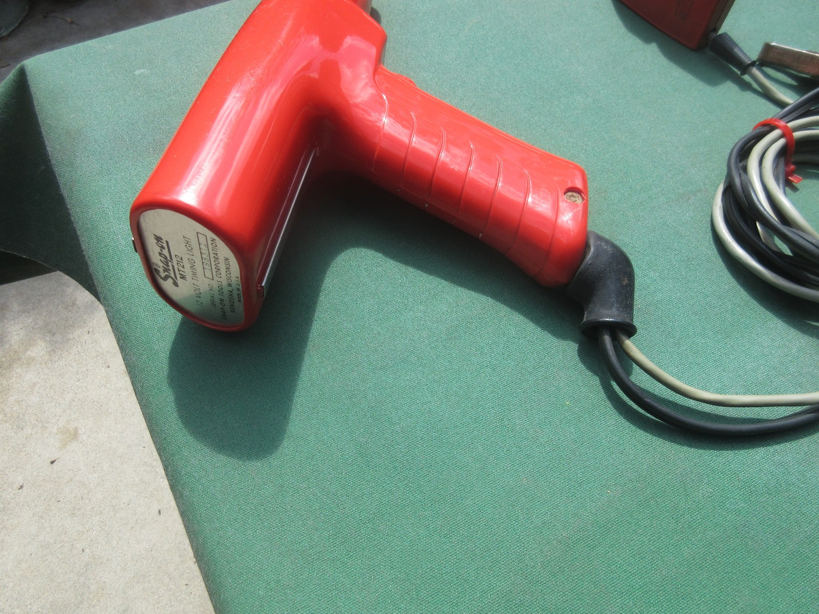 SNAP-ON MT 212 - 12 VOLT TIMING LIGHT TESTED & WORKING " FORD-CHEVY-MOPAR "NICE