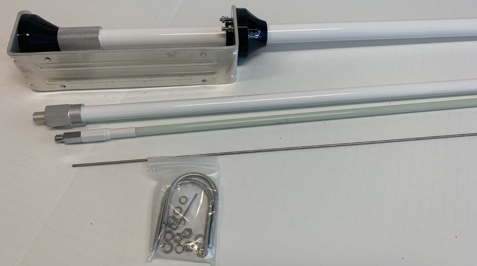 Taurus Half Wave CB Fibreglass Base Station Antenna