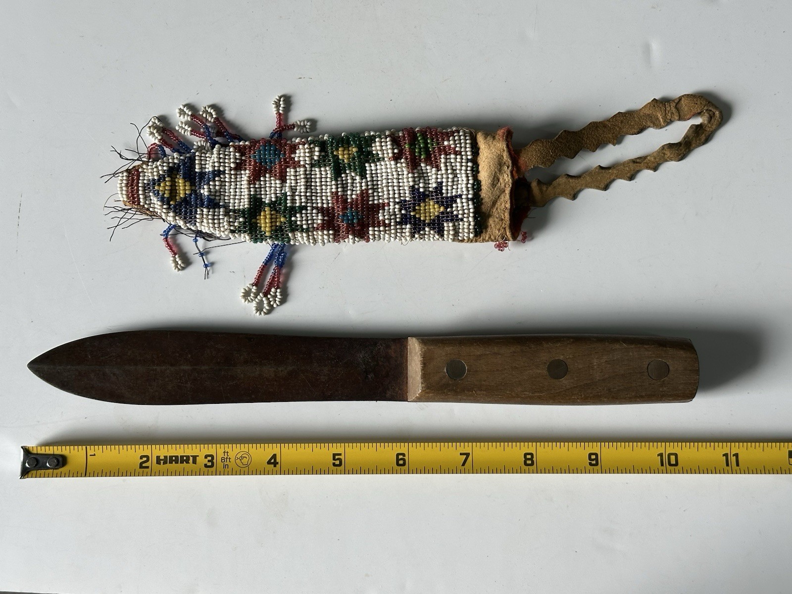 AMAZING NATIVE AMERICAN PLAINS INDIAN HISTORIC BEADED KNIFE SHEATH, HISTORICAL