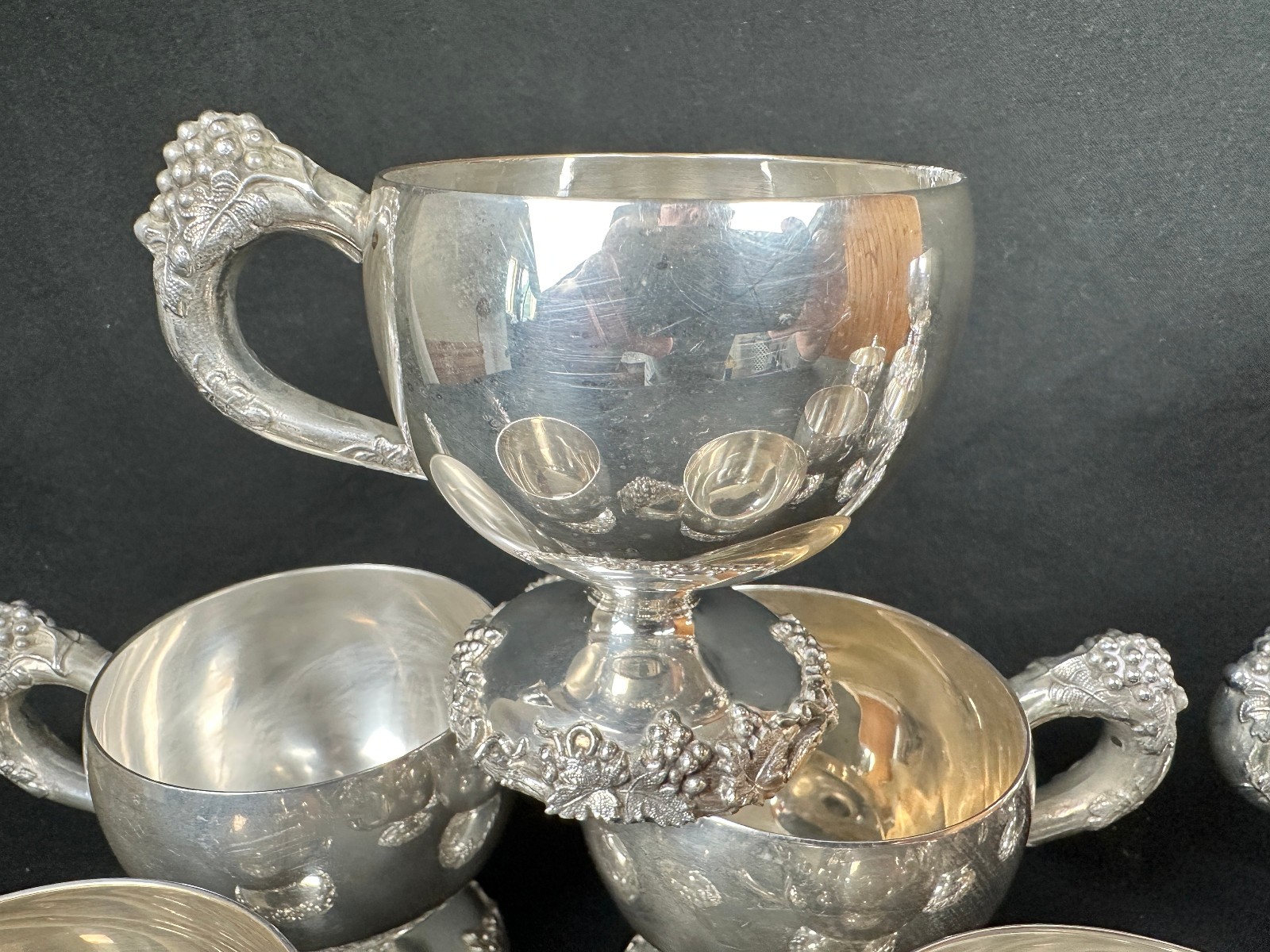 TEN Silverplate Punch Cups International Silver VINTAGE Pattern (Grapes) 3 1/2"