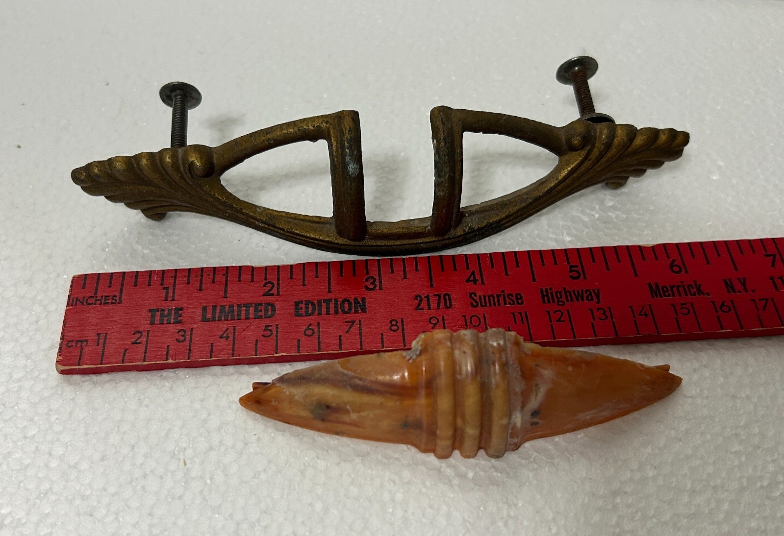 Vtg Art Deco Waterfall Style Dresser Drawer Pulls Handles Bakelite - 2 (M21)