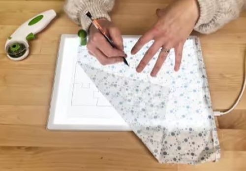 Cutterpillar Glow Elite Mini # CPP-MINI LED Light Board for Crafters, artists, d