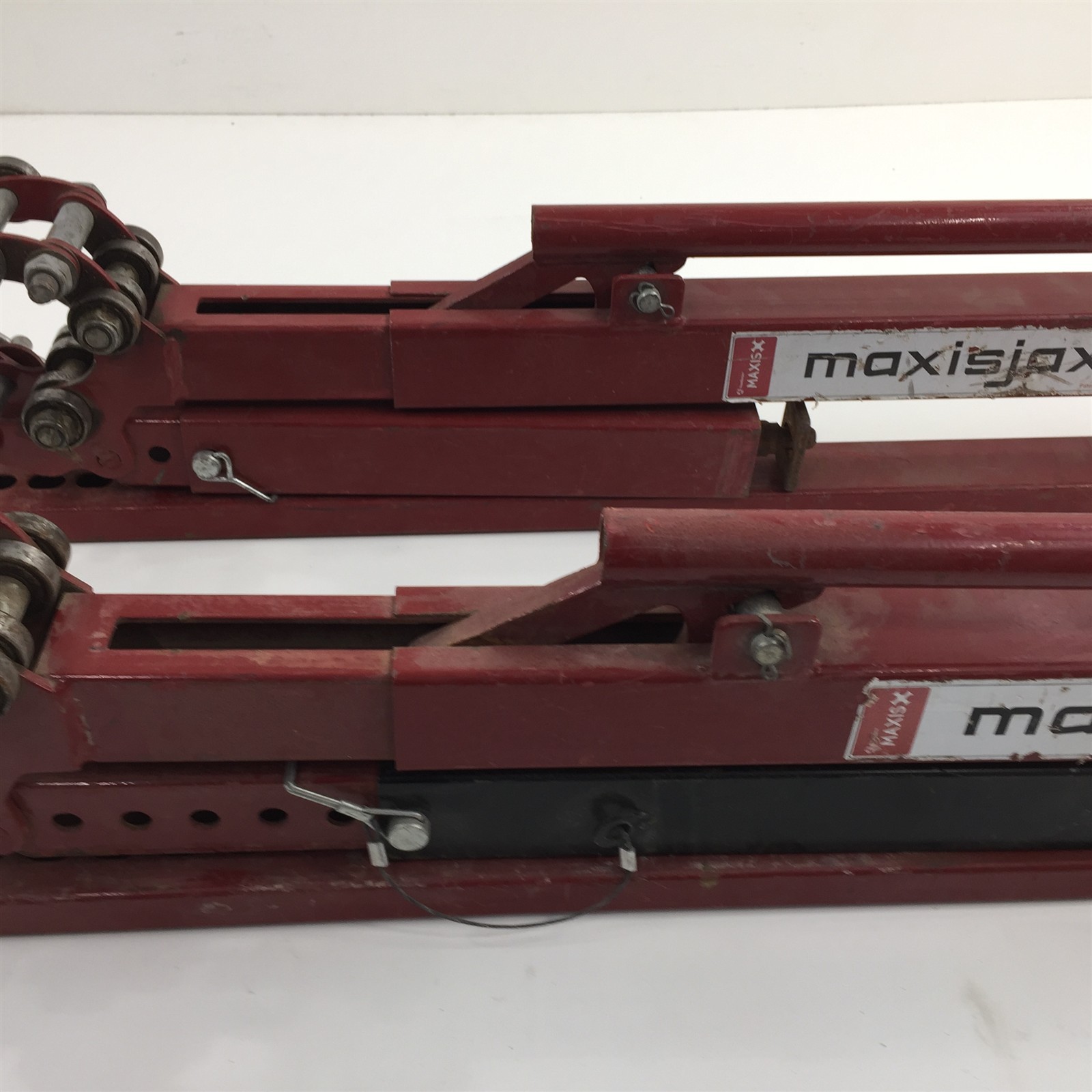 (1) Southwire MaxisJax Reel Stand MJ-707 3000lb Capacity