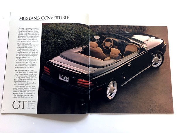 1995 Ford Mustang and GT 24-page Original Car Sales Brochure