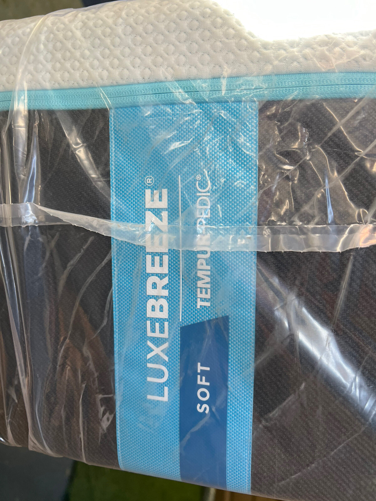 NEW TempurPedic QUEEN LUXE BREEZE SOFT 2.0 MATTRESS 10° Cool CLEARANCE FASTSHIP