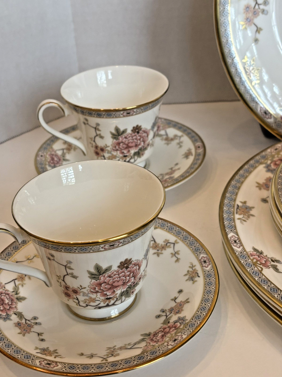 Four Royal Doulton “Canton” 5-Piece Place Settings (20 pieces) w/Free Shipping