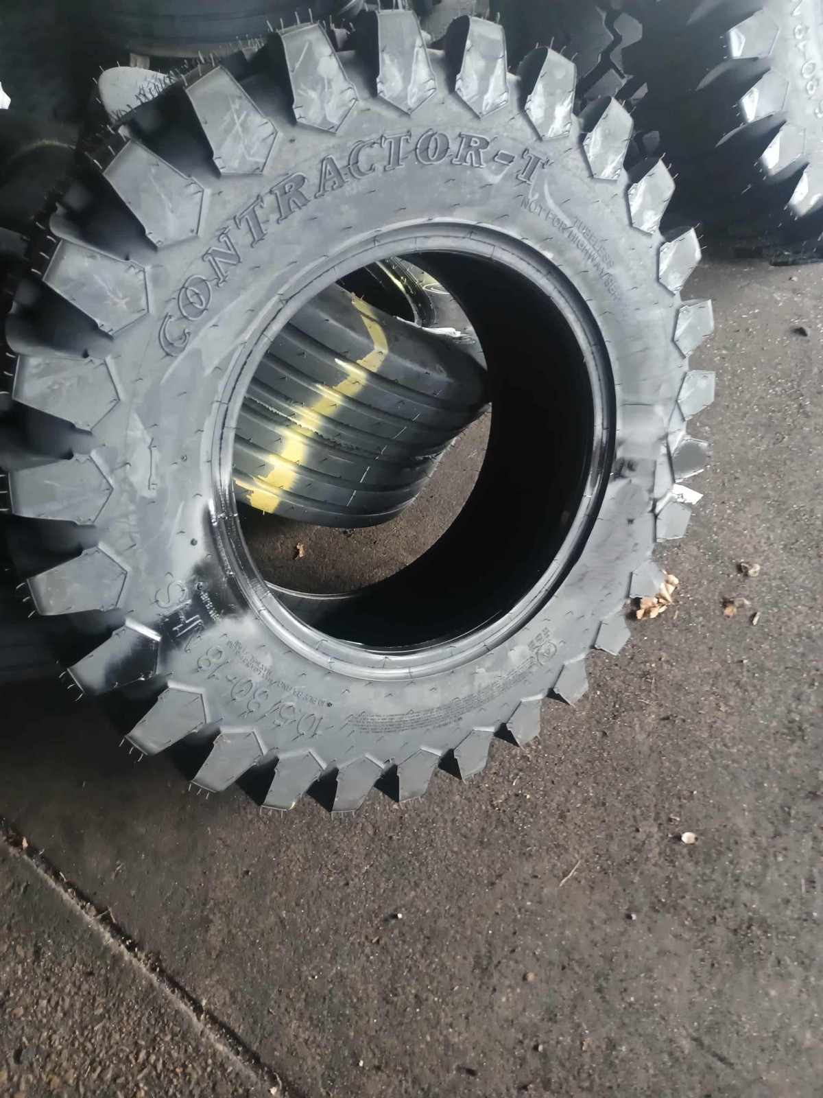 10.5/80-18 TIRE I-3 INDUSTRIAL 10PLY NEW OVERSTOCKS 1058018 10.5 80 18