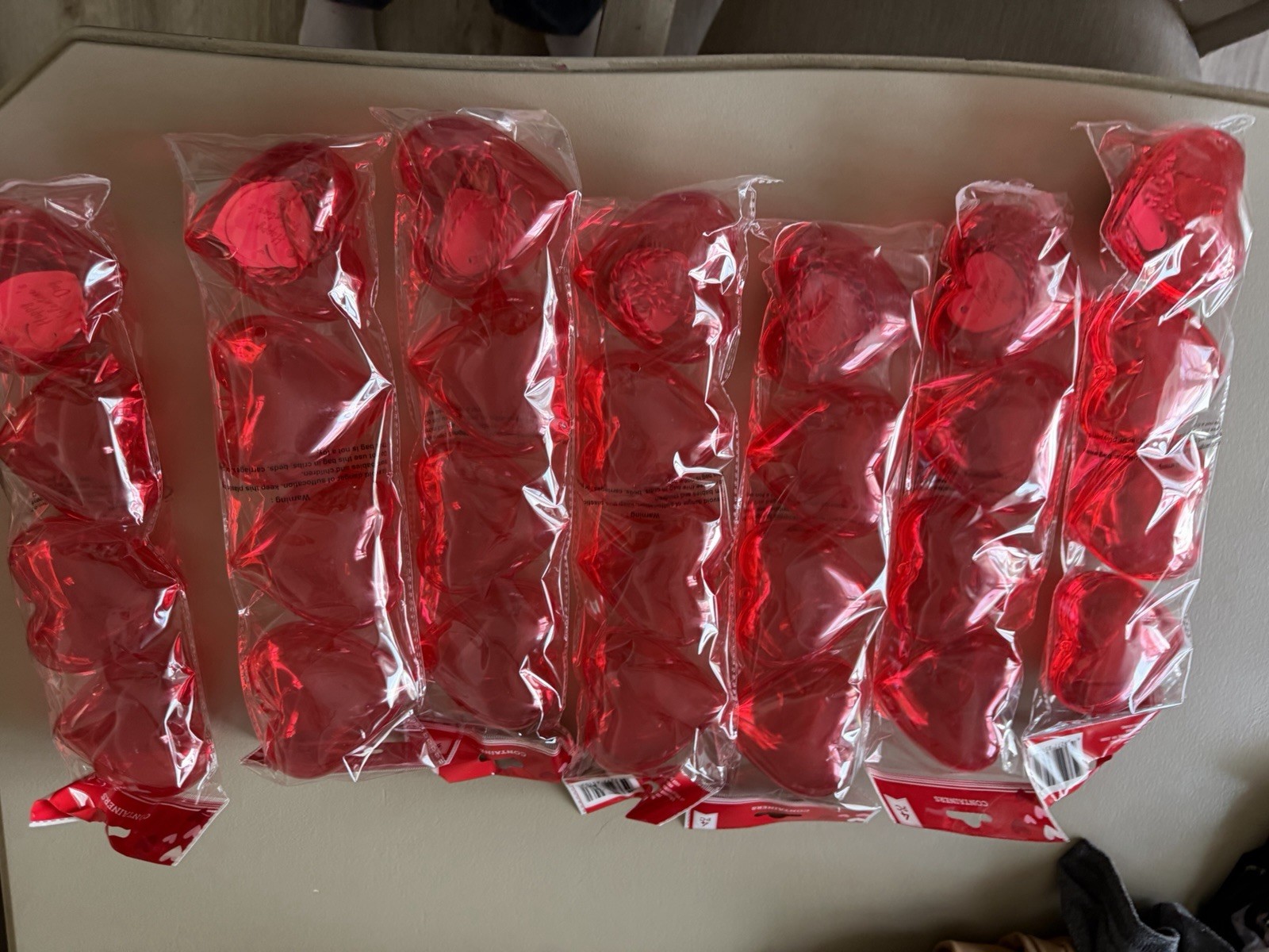 Heart Shaped Clear Red Plastic Containers w/tags 4 Pcs Party Supplies New