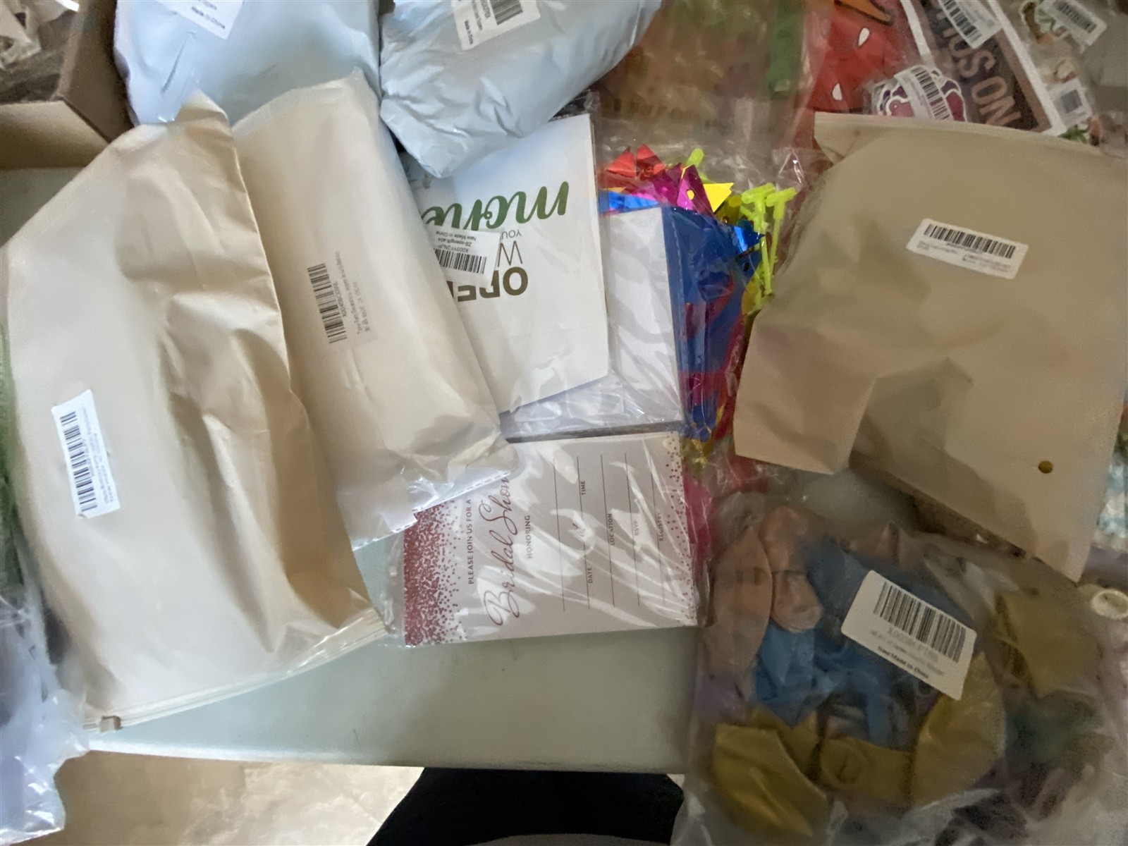 New Party Supplies Packs Resellers Lot #7077