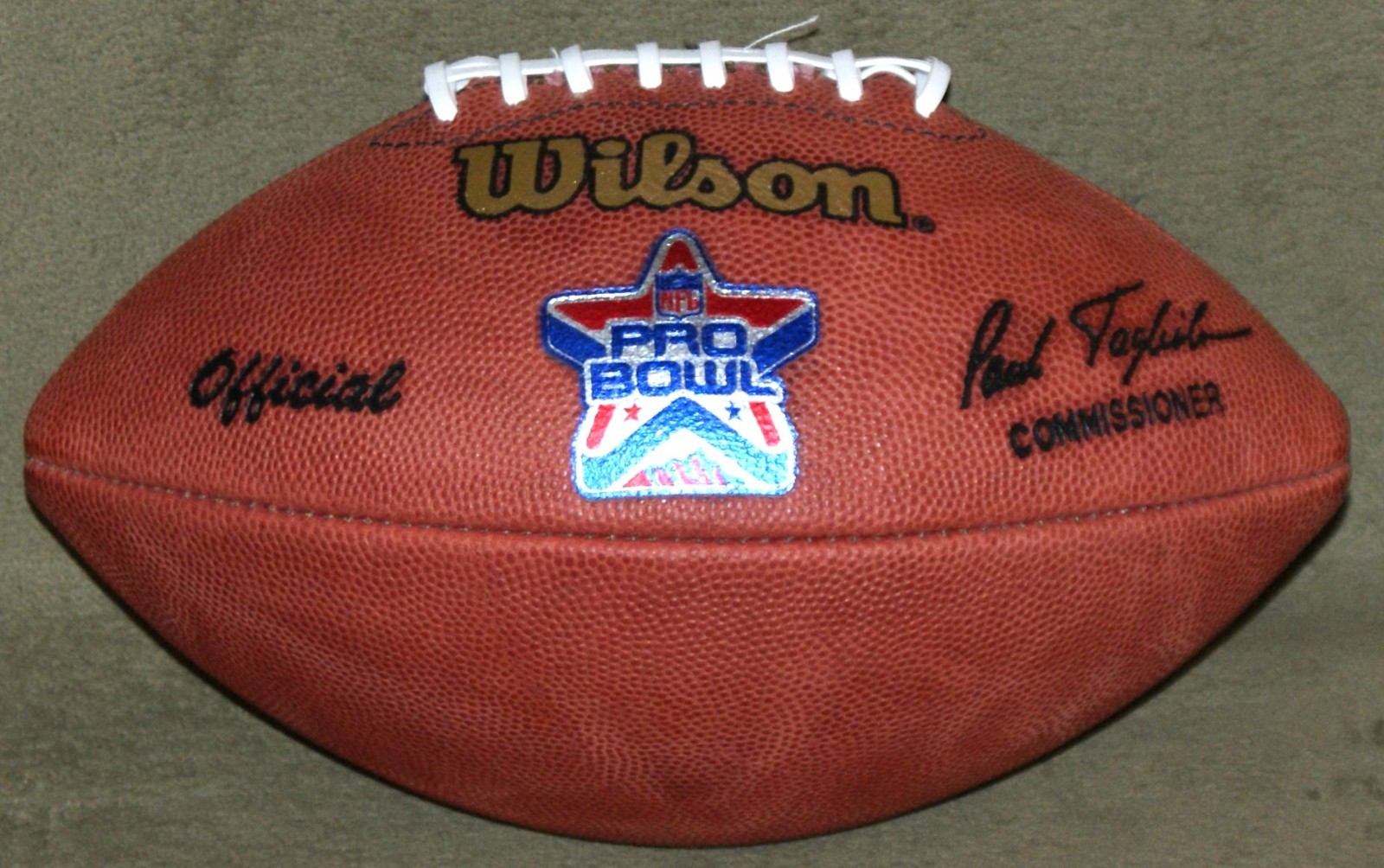 2002 Wrong Date Official Wilson NFL Pro Bowl Football Ball w/Case