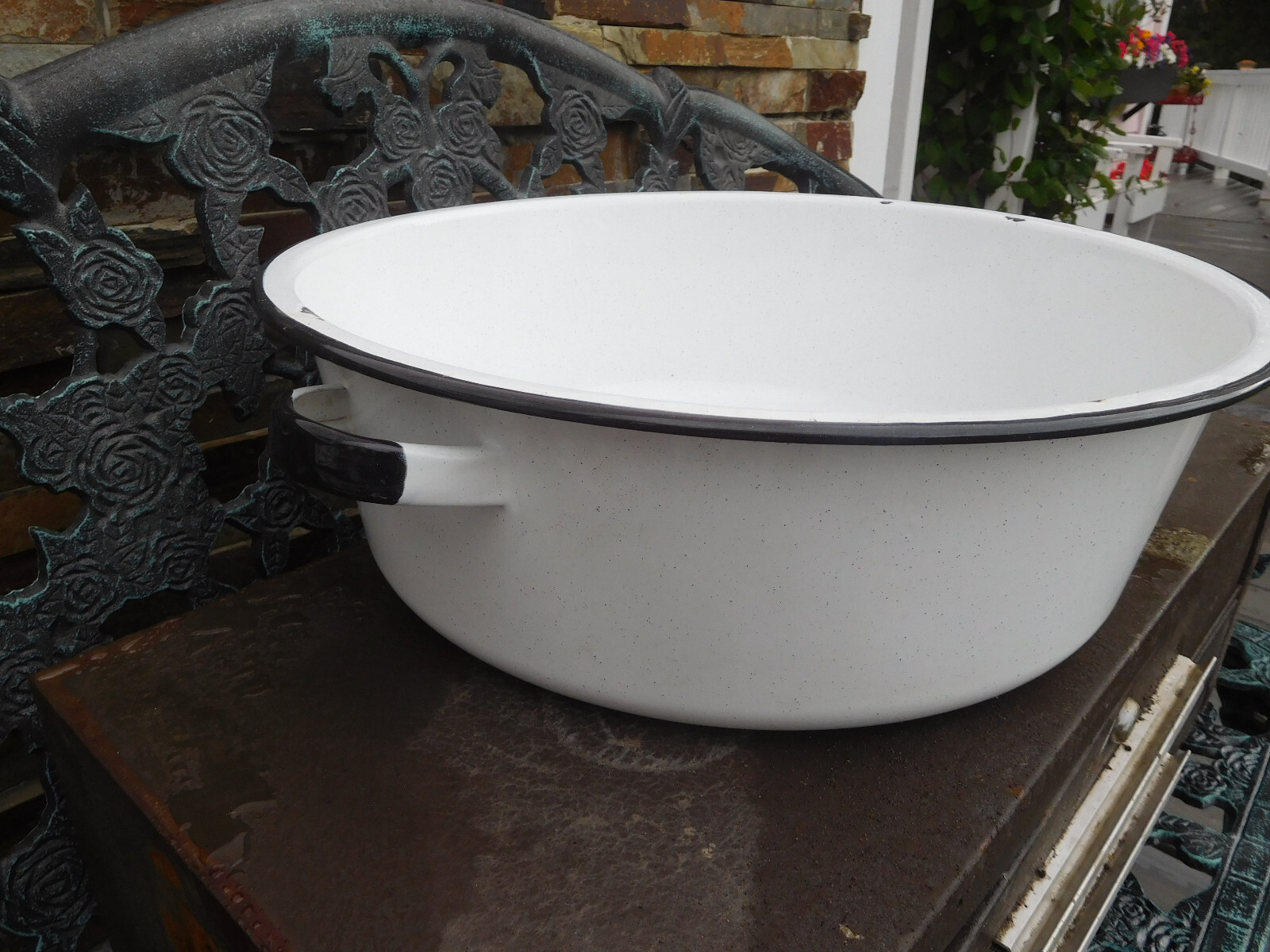 Vintage Enamel Ware Tub Basin Wash Bowl with Handles 17 ” White Black ~ FREE SH~