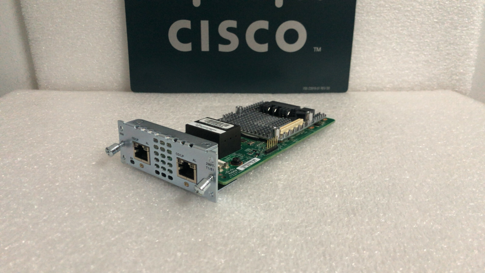 CISCO NIM-2MFT-T1/E1 2-Port T1/E1 WAN and Voice Network Interface Module Card