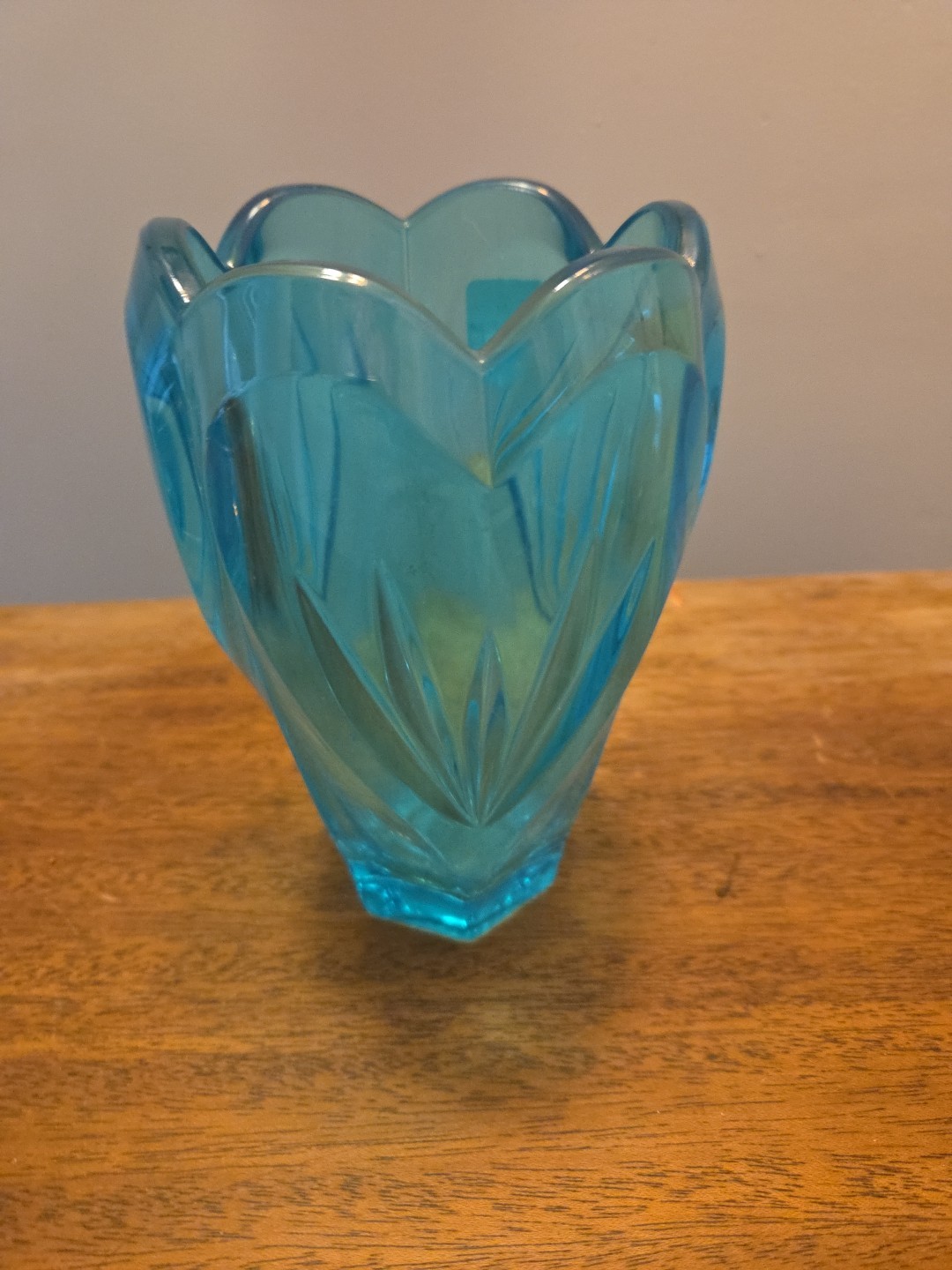 Waterford Crystal Sweet Memories 6.5 In Turquoise Marquis Scalloped Edges Hearts
