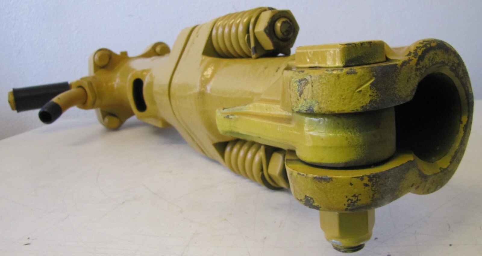 American Pneumatic Tools APT 180 Concrete Jack Hammer Breaker