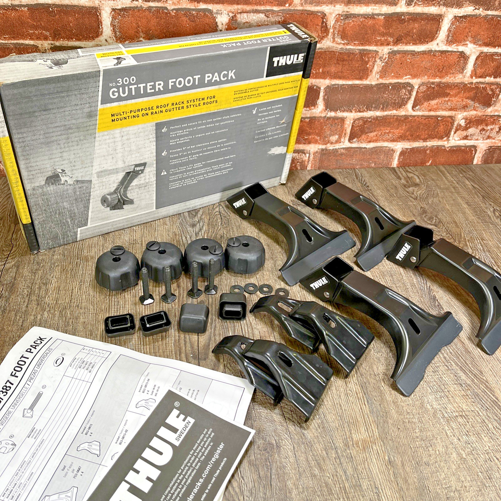 Thule 300 Rain Gutter Foot Pack Roof Rack System 4 Towers Brand New