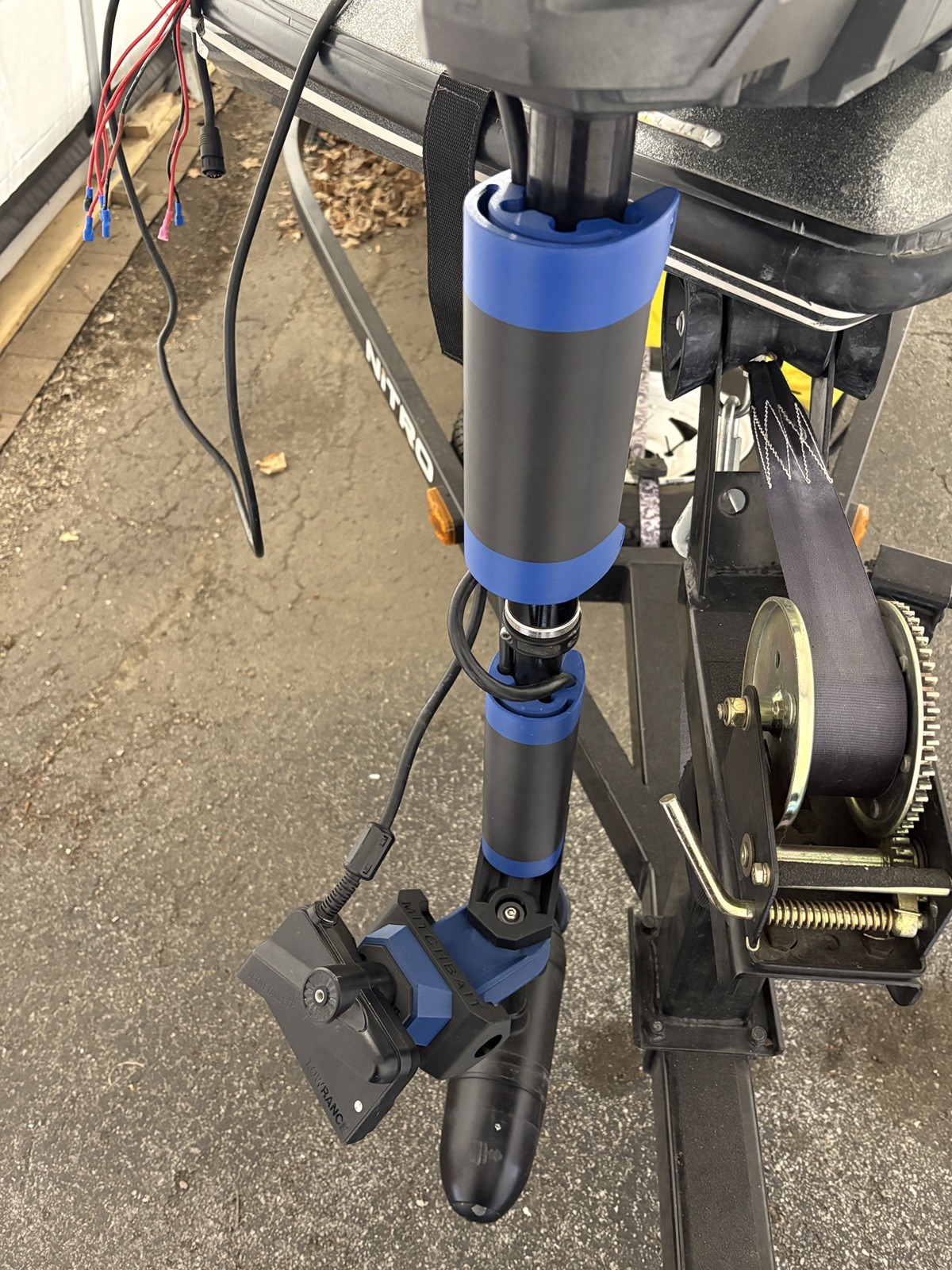 LOWRANCE Active Target 1 and 2 transducer 0 Degree Mount Ghost Trolling Motor