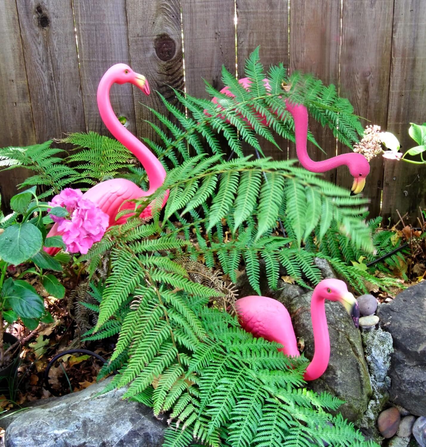 2 Pack Plastic Pink Flamingo Yard Outdoor Lawn Garden Decor Art Ornament Statue
