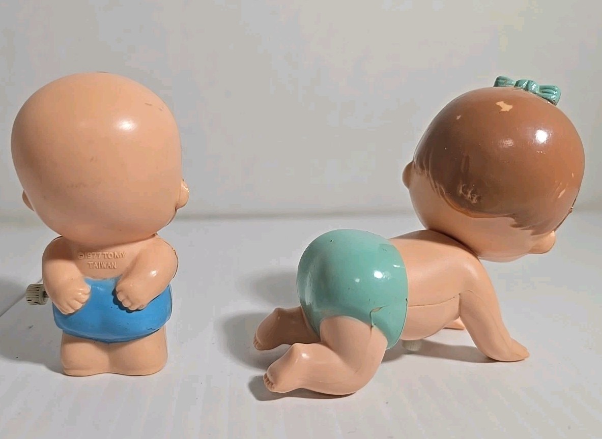 Lot Of 2 Vtg 1977 Tomy Wind Up Toys Baby Girl Crawling & Boy Walking Taiwan WORK