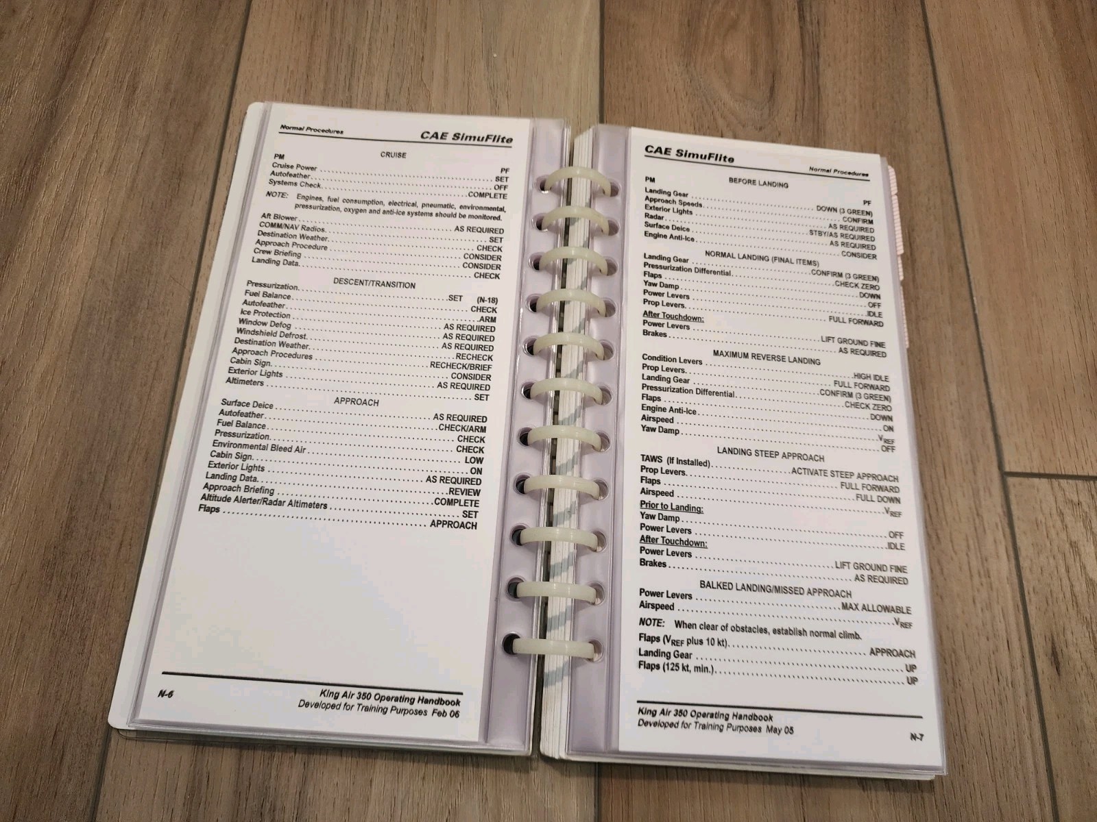 King Air 350 Operating Handbook - Aviation Pilot Aircraft Manual SimuFlite