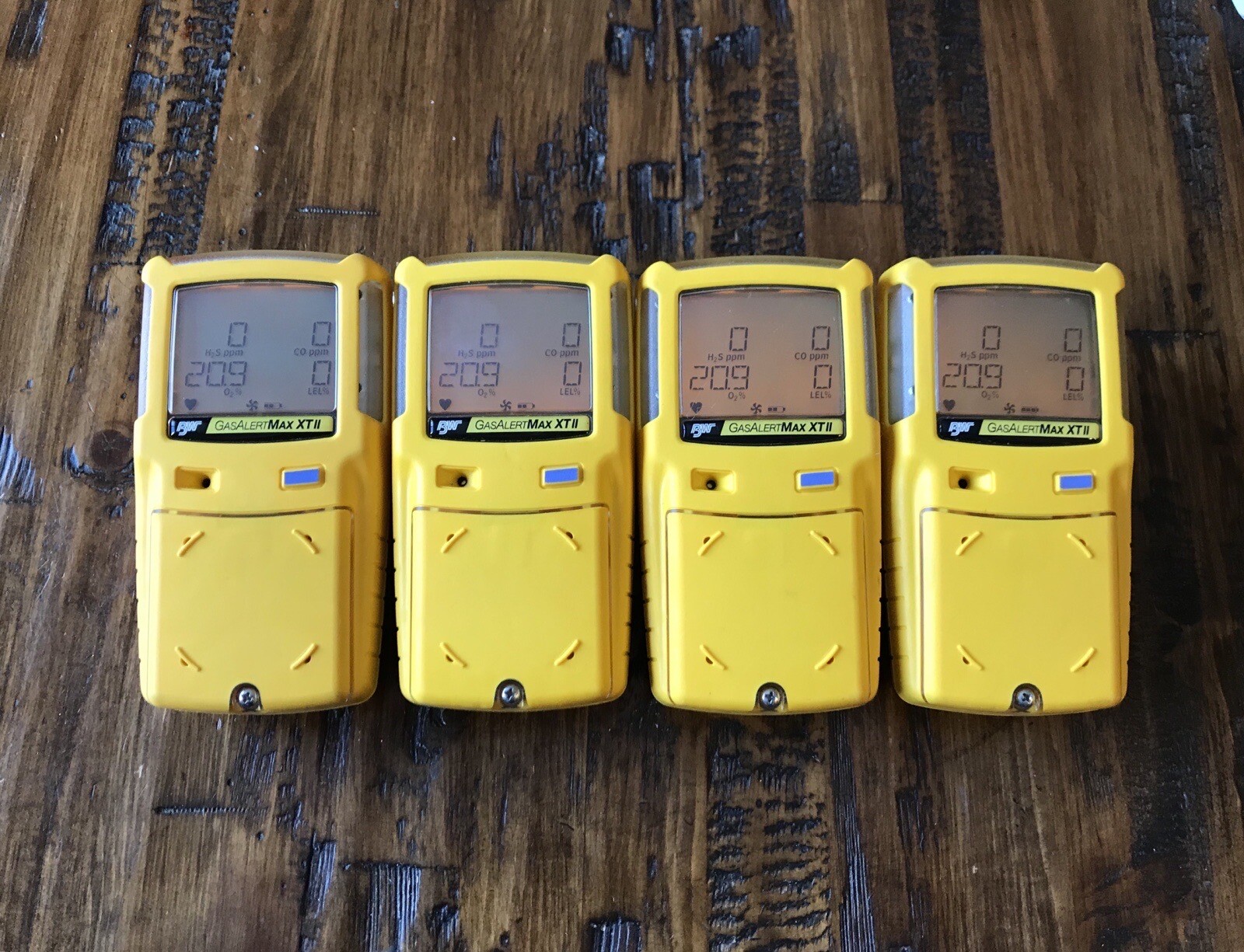 Honeywell BW GasAlert Max XT II Gas Monitor Detector, Calibrated With Charger.