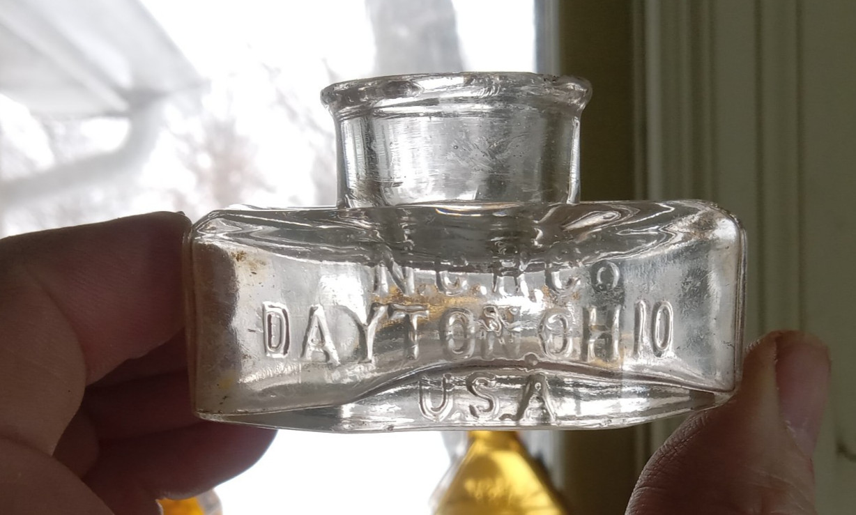 RARE N.C.R.CO DAYTON,OHIO (NATIONAL CASH REGISTER CO) 8 SIDED 1890s INK BOTTLE