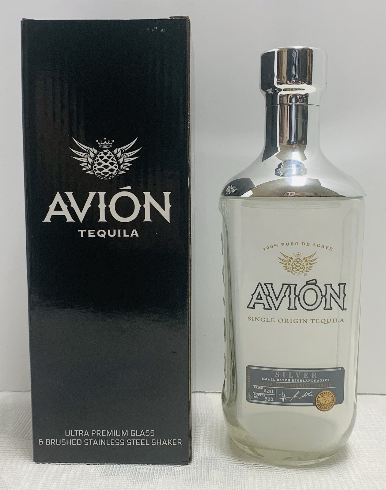 Avion Silver Tequila Ultra Premium Glass & Brushed Stainless Steel Shaker New