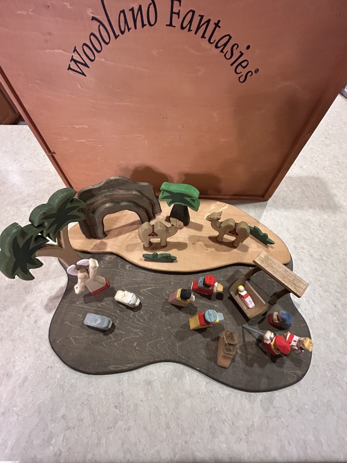 Maxim Woodland Fantasies Deluxe Nativity Set