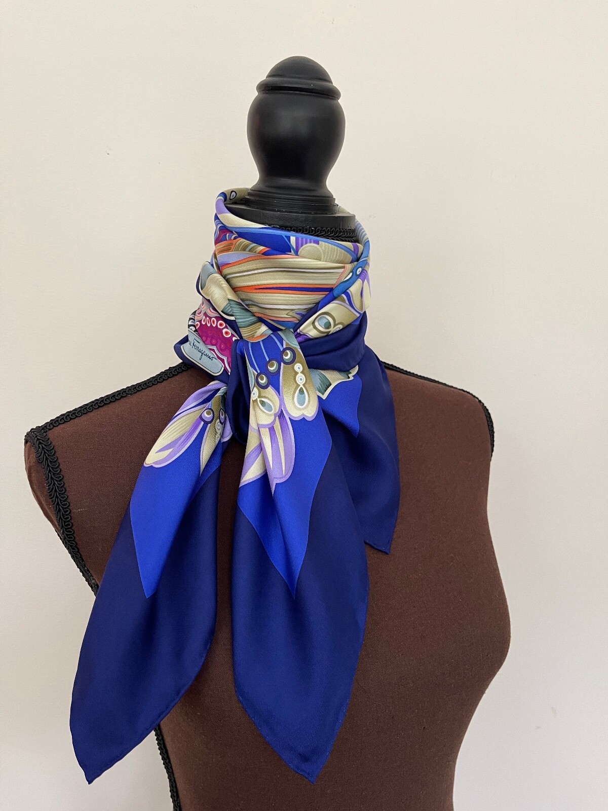 Salvatore Ferragamo Scarf Accessories Flower Garden Blue Floral Silk Wrap