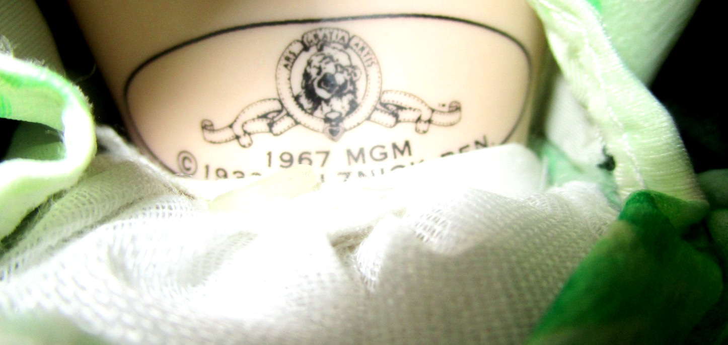 1967 MGM Gone With The Wind Scarlett O'Hara Porcelain Doll 18" W/Stand & Hat