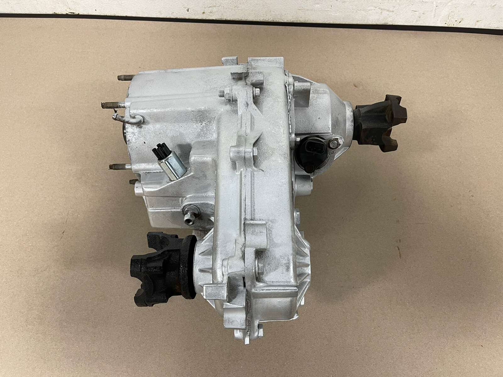 JEEP Wrangler YJ 1989-1995 NP231 Transfer Case 23 Spline SLIP YOKE AX-15 REBUILT