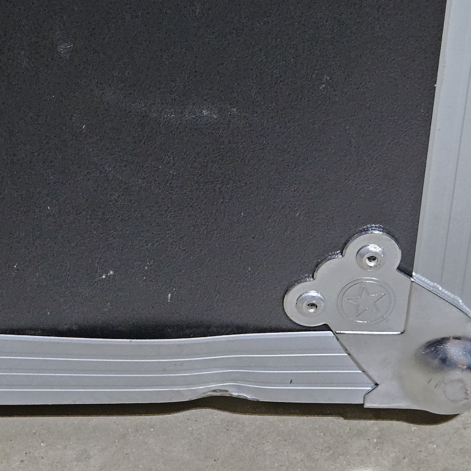 Road Runner 12RRU-AD Hard Case 12U Case Depth