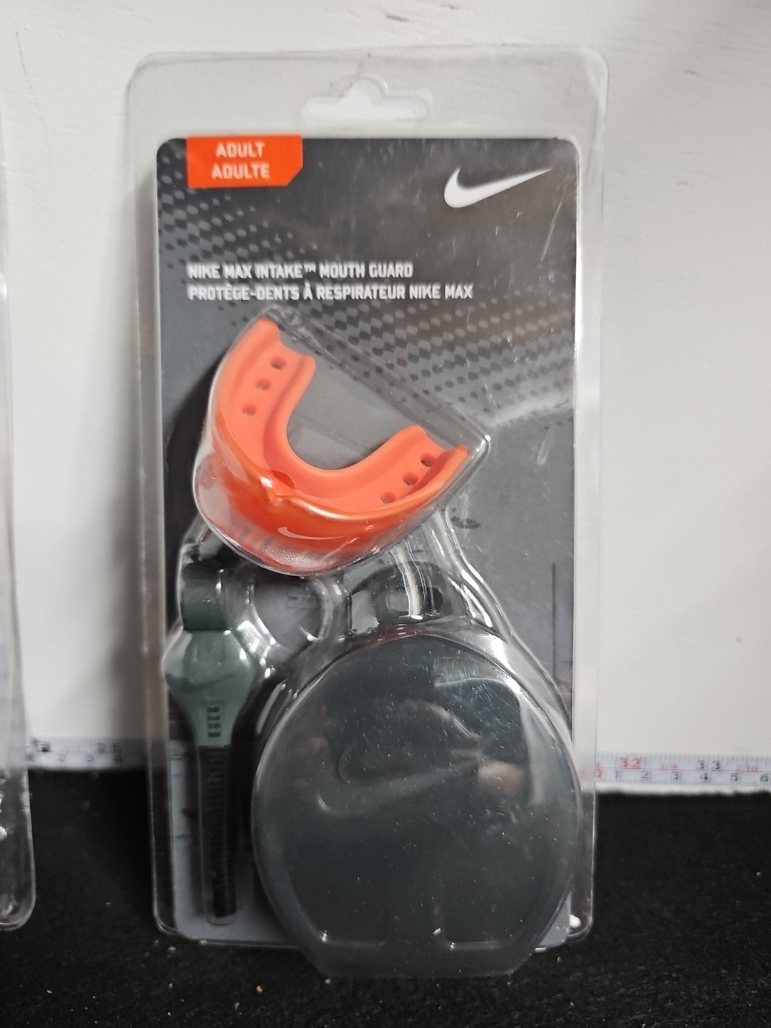 NIKE MOUTH GUARD ADULT 4 Different Colors NIB MAX INTAKE Football Wrestling