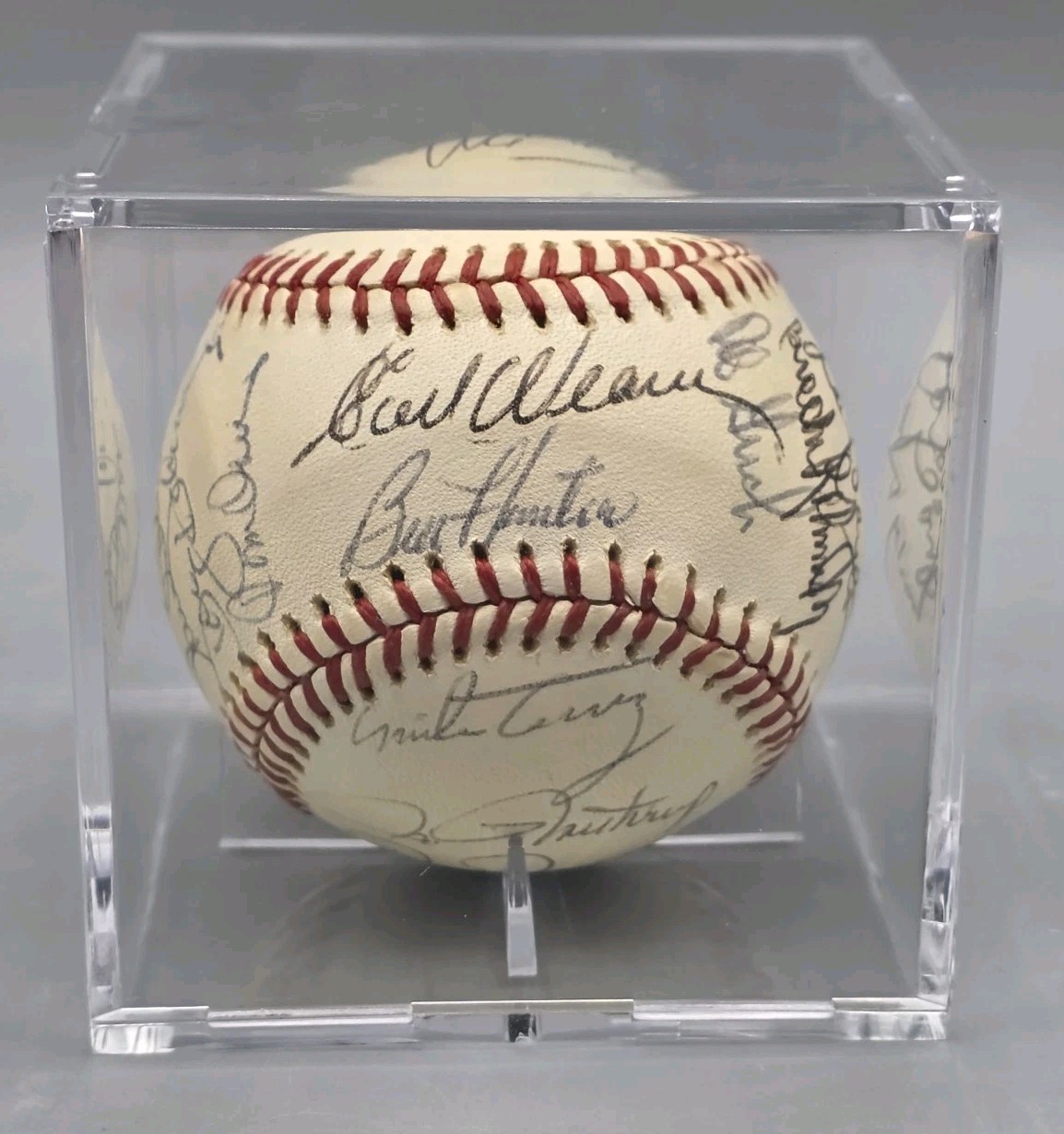 1975 Baltimore Orioles Team Autographed Baseball, 27 Signatures, Brooks Robinson
