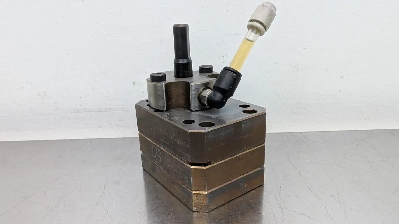 Fanuc EO-9999-527-000 Gear Pump EO-9999-519-000 Zenith Pumps BPB-6391