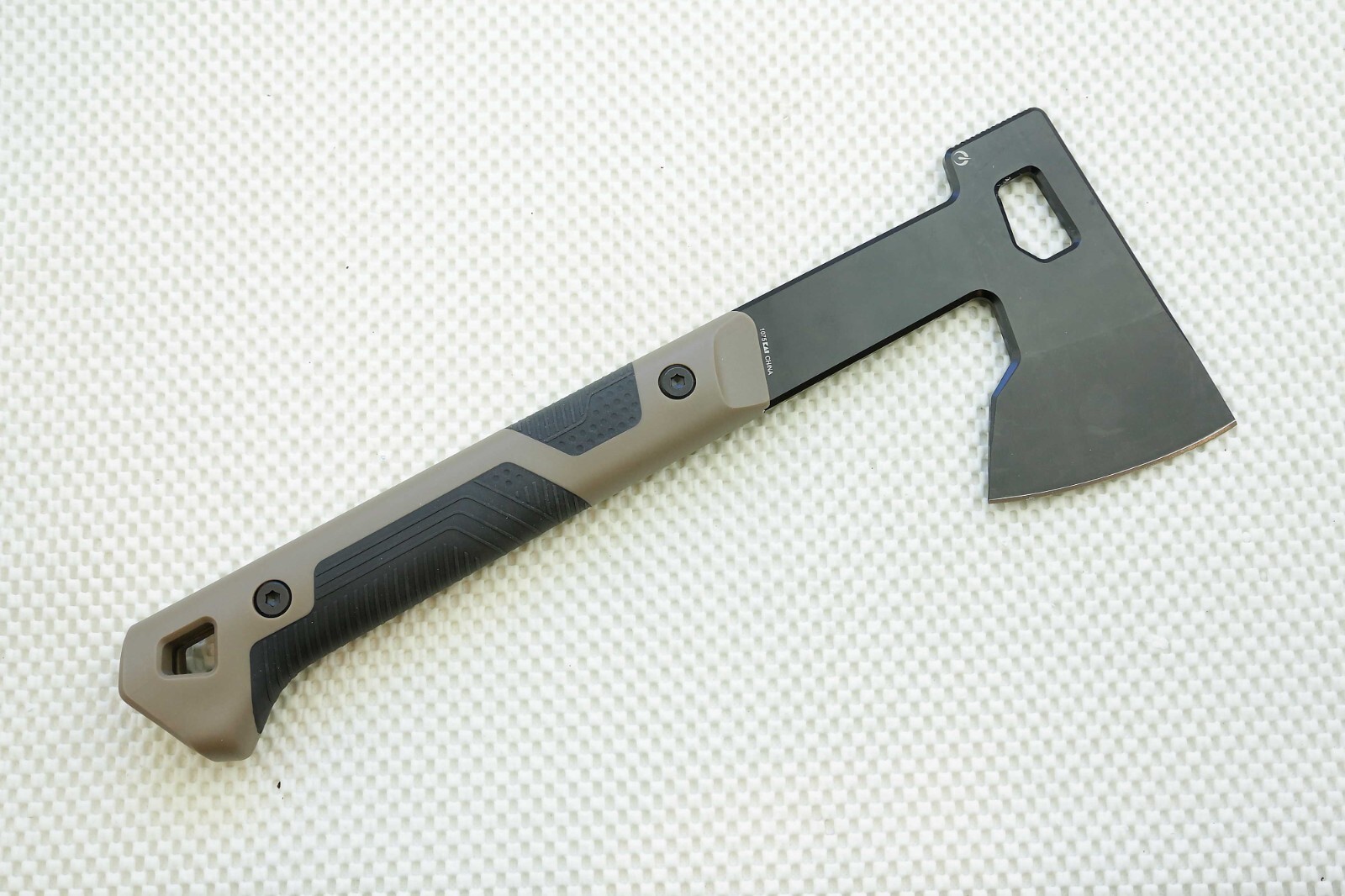 Kershaw 1075X Deschutes Axe 3Cr13 Steel Tan Nylon/Rubberized Handle