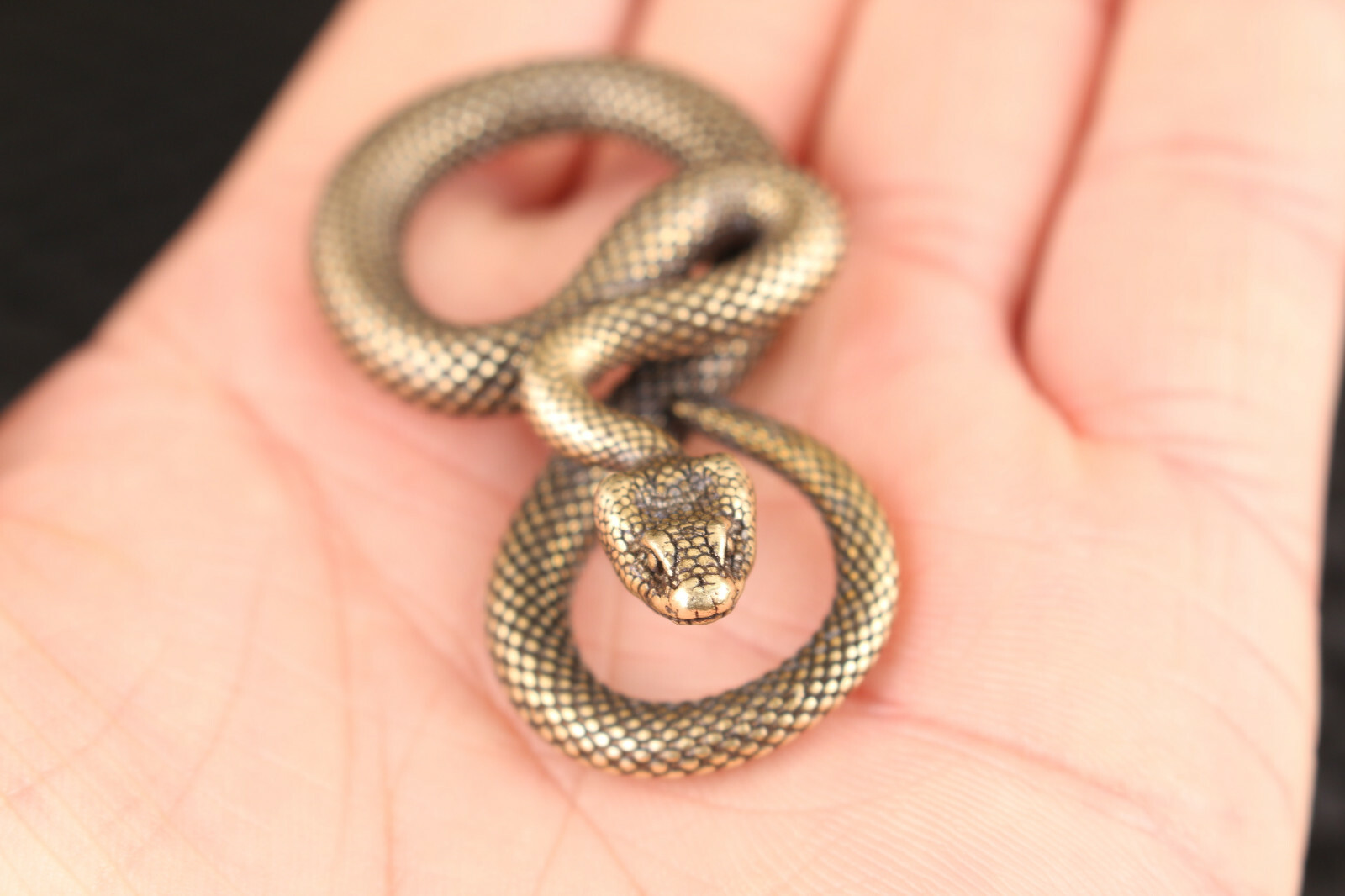 Chinese old bronze handmade Snake Statue figure Tea Pet scene home decoration