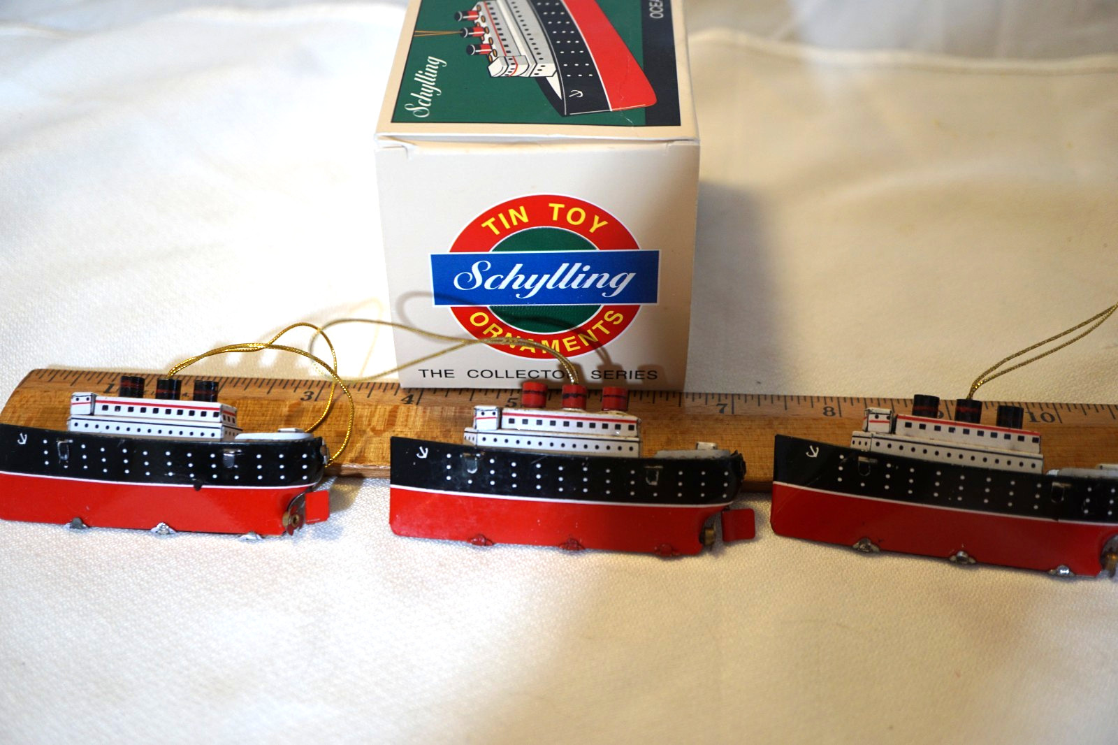 3 SCHYLLING TIN TOYS OCEAN LINER COLLECTOR SERIES XMAS ORNAMENT 1997 IN BOX