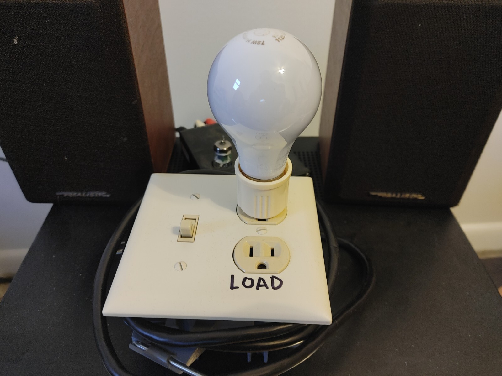 Dim Bulb Tester with 100W Bulb Current Limiter for Amplifiers Stereos Guitar Amp